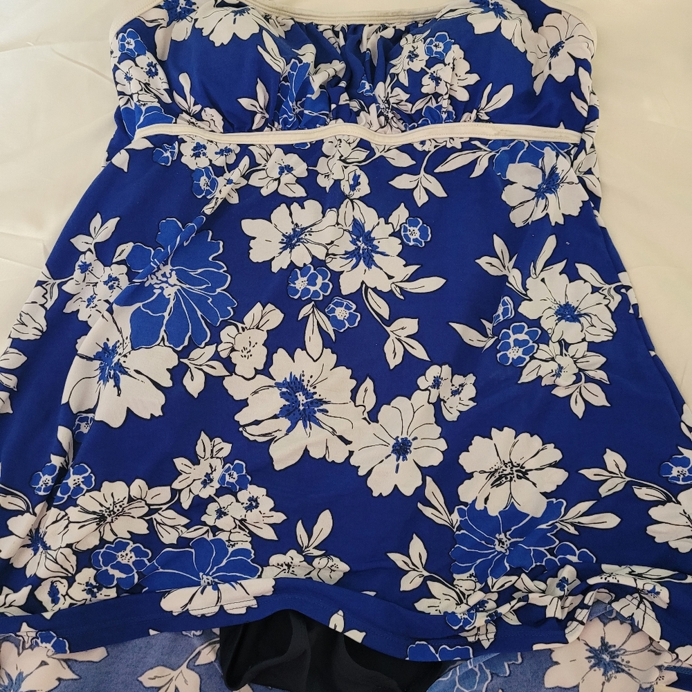 Catalina 1x bathing suit